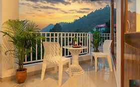 The Hillside Inn Kasauli By Exotic Stays